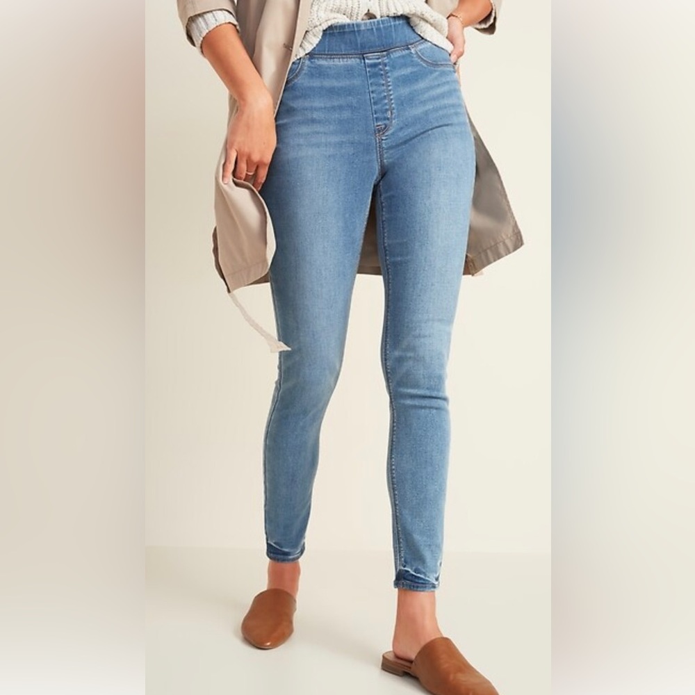 Old Navy high-rise rockstar jegging with stretch size 2